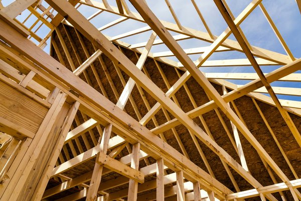 Traitement de charpente: guide essentiel